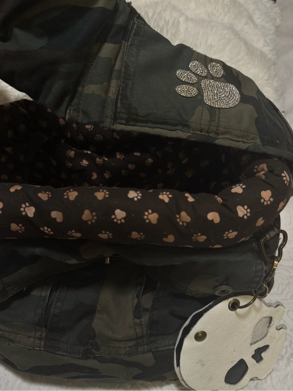 Camo pet carrier